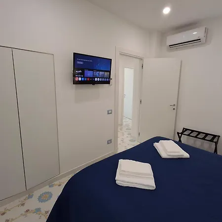 Rosa House * Termini